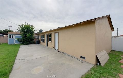 A home in El Monte