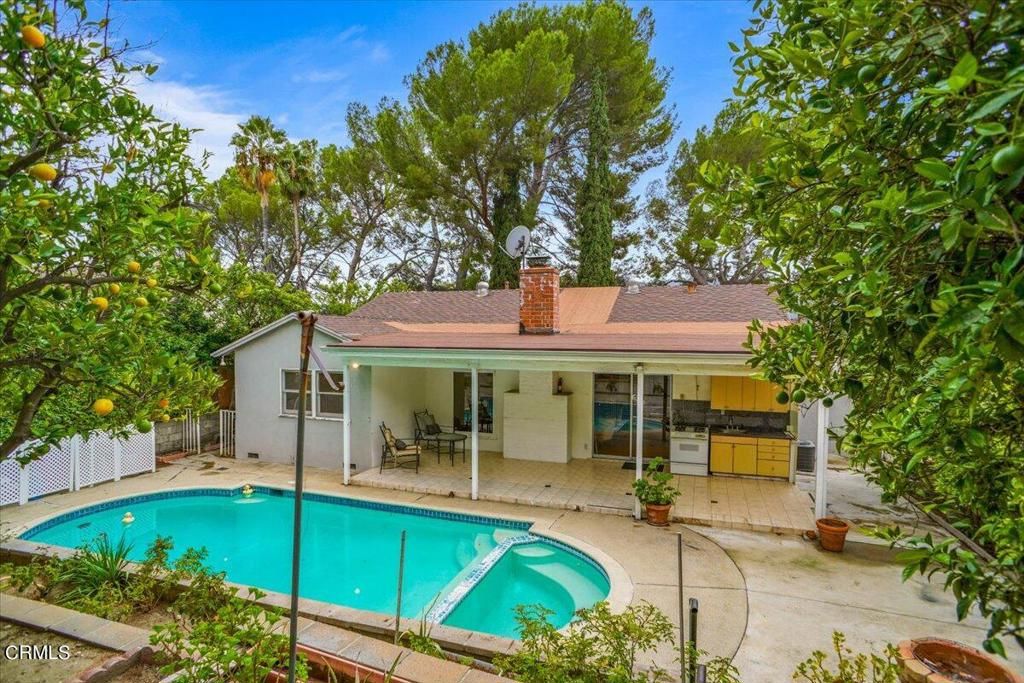 listing image 130728888106387700236