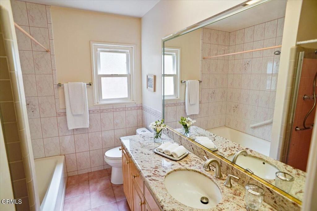 listing image 130722286312375151584