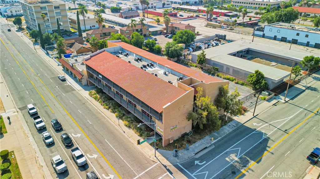 504 N Mountain View Avenue