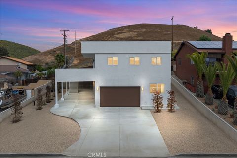 A home in Canyon Lake