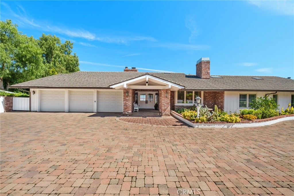 9 Maverick Lane