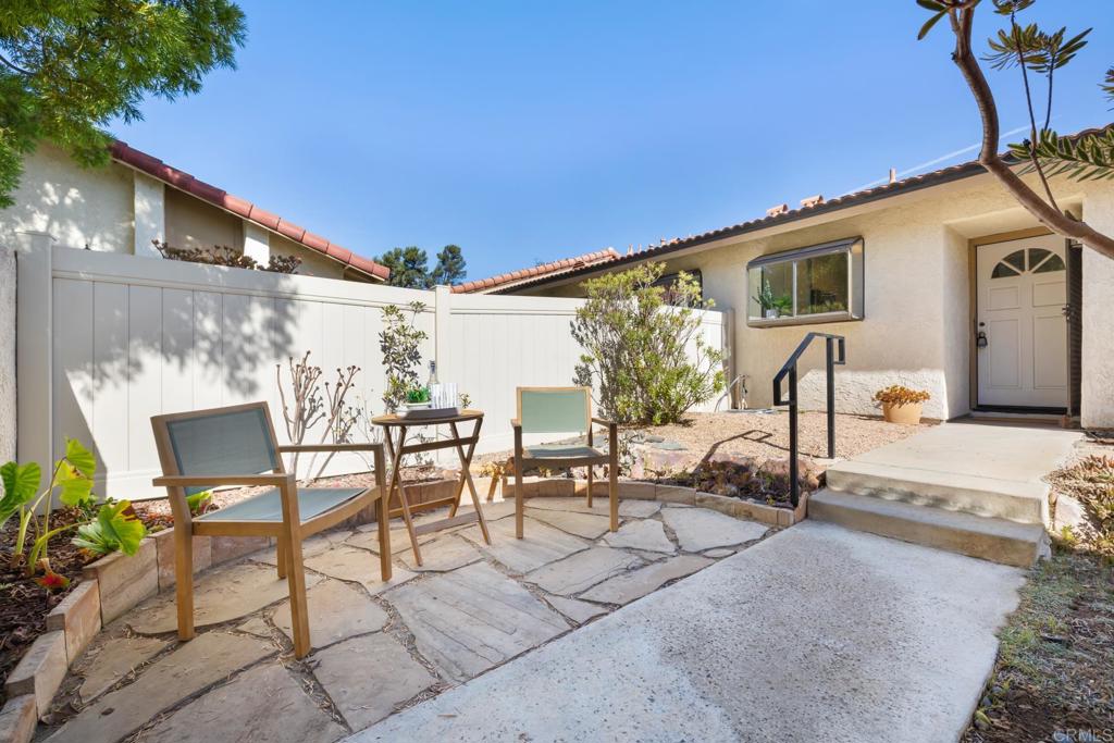 1944 Springdale Lane