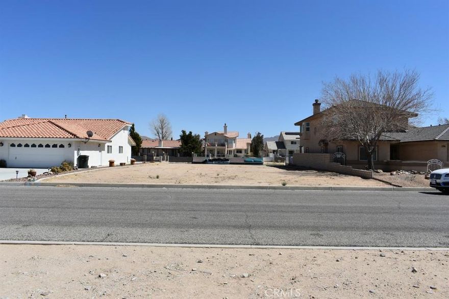 Vacation where you live! The is a beautiful piece of lake front property. Located on South Lake, there are properties on each side of this lovely lot .All of the Silver Lakes Association amenities are available to property owners.