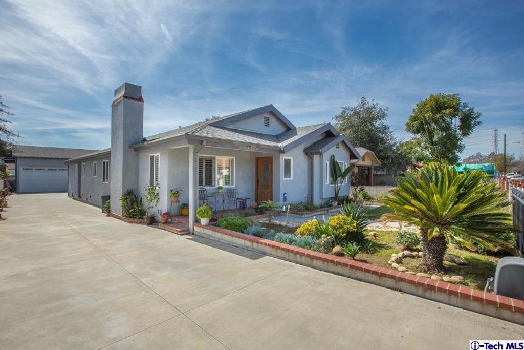 listing image 130728737026125875166