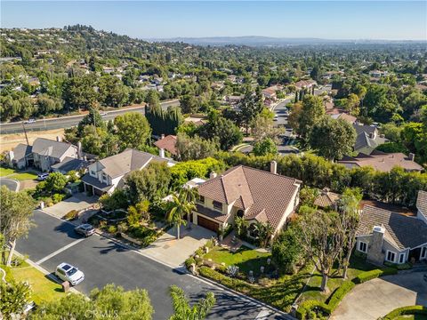 A home in North Tustin