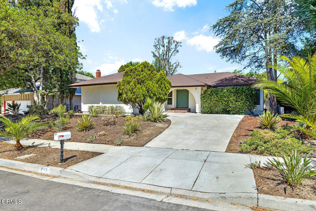 View Thousand Oaks, CA 91360 house