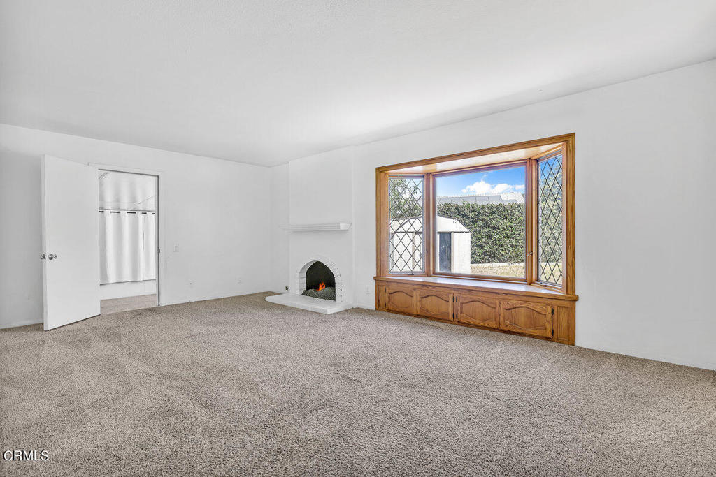 Photo 8 of 20 of 715 San Martin Place house