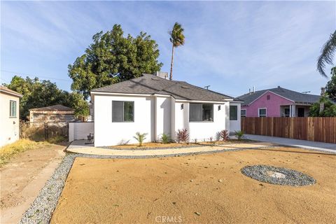 A home in Reseda