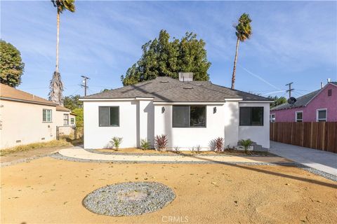 A home in Reseda