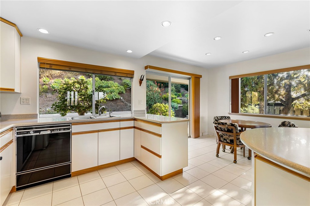 Ocean Vista Custom (OV) - Residential