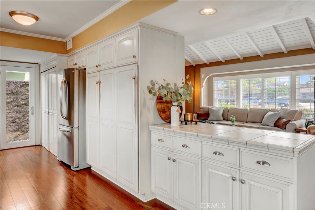 12041 Montecito Road