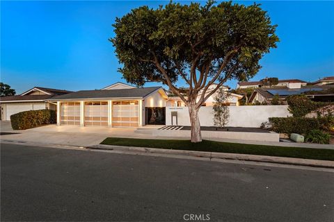 A home in Corona Del Mar