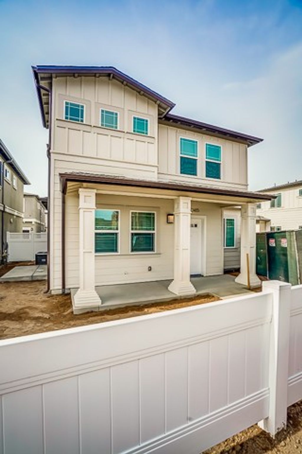 listing image 130726734517287704459