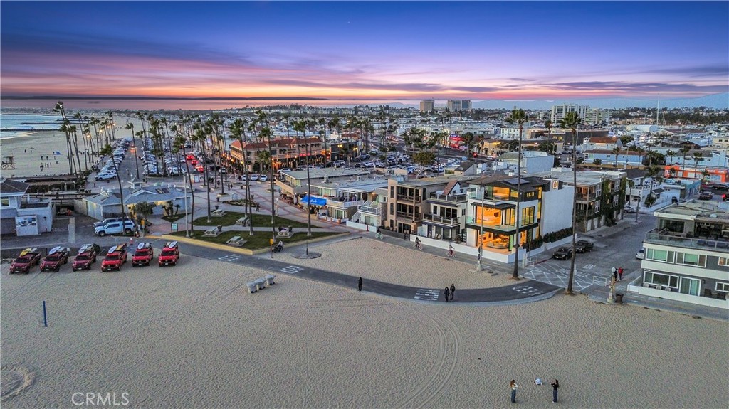 2000 W Oceanfront