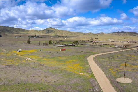 Photo of 2 Gaviota Trail, Santa Margarita, CA 93453 (MLS # SC25063754)