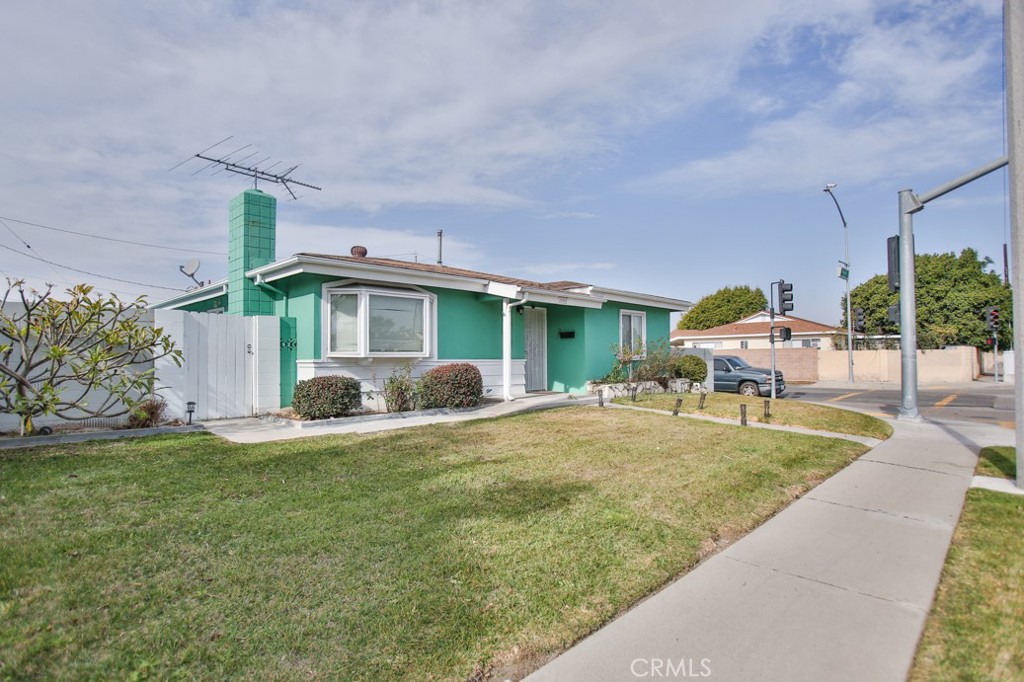 13371 Springdale Street