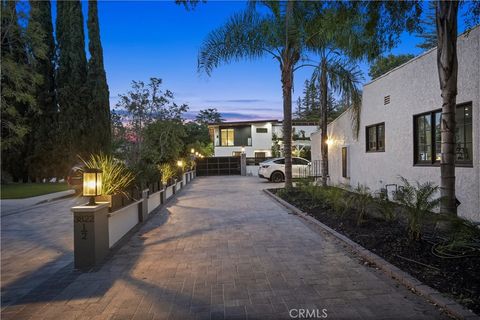 A home in Studio City