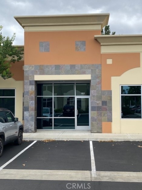 Newer office condo available for sale. Great location located on high traffic main boulevard near lots of retail centers and office and industrial buildings. Shell condition and move-in ready for new owner to put their personal touch and specific design for their business. Ample parking. Available for sale or lease.