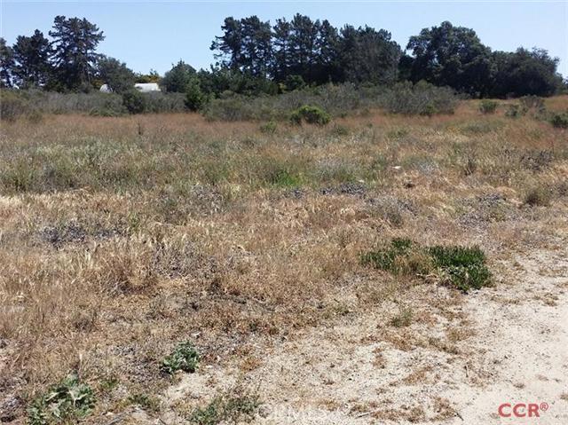 Beautiful parcel on the corner of El Campo and Halcyon across from Cypress Ridge Golf Course. Gentle terrain and great location in an area of estates and ranchettes. Agricultural easement on east side of parcel.