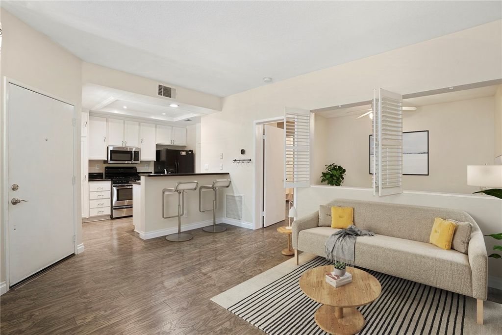 listing image 130722668730725616458