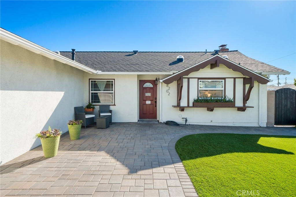 8202 holland drive