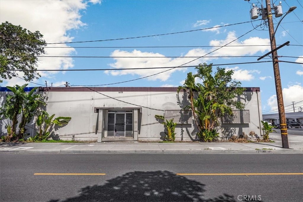 1409 E Saint Gertrude Place