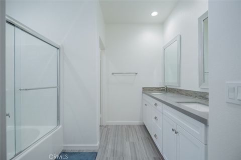 A home in Mission Hills (San Fernando)