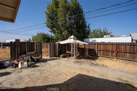 A home in Firebaugh