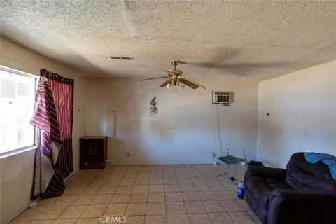 A home in Firebaugh