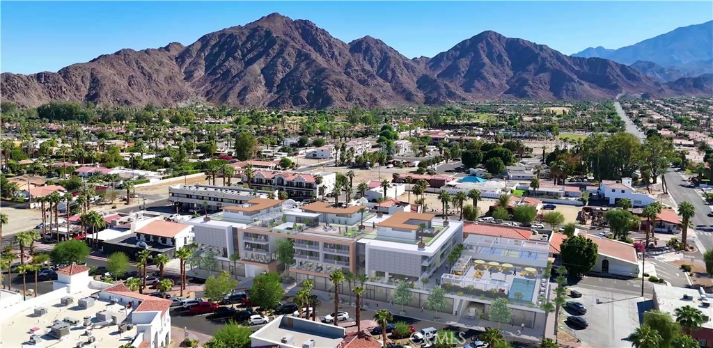 78085 Avenida La Fonda