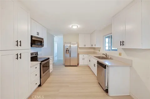 19665 Grey Mountain Road, Adelanto, CA 92301 - MLS#: IV25001933