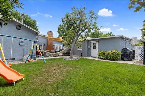 A home in Reseda