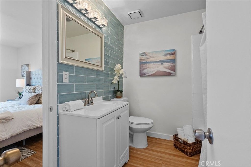 listing image 130729090359910066944