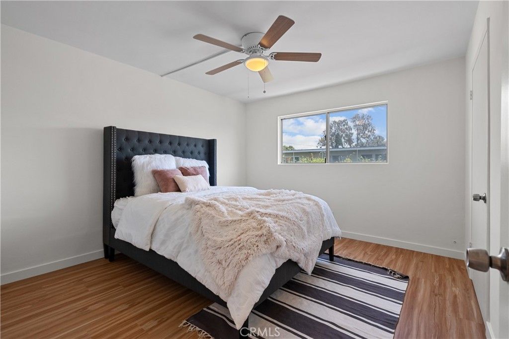 listing image 130723526464463272391
