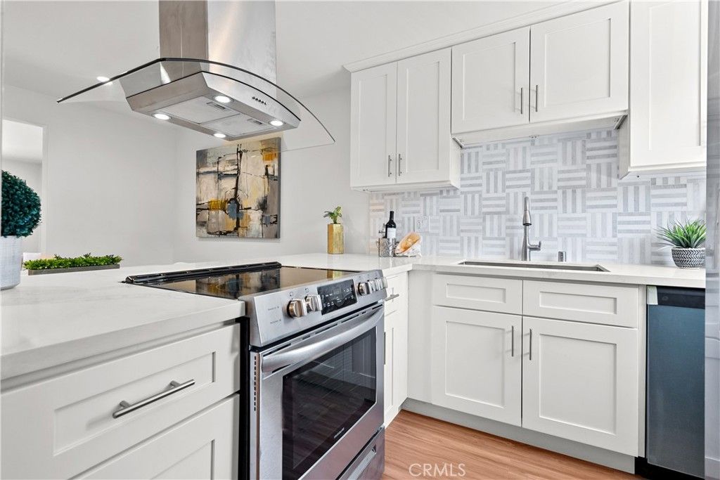 listing image 130723908278407881907
