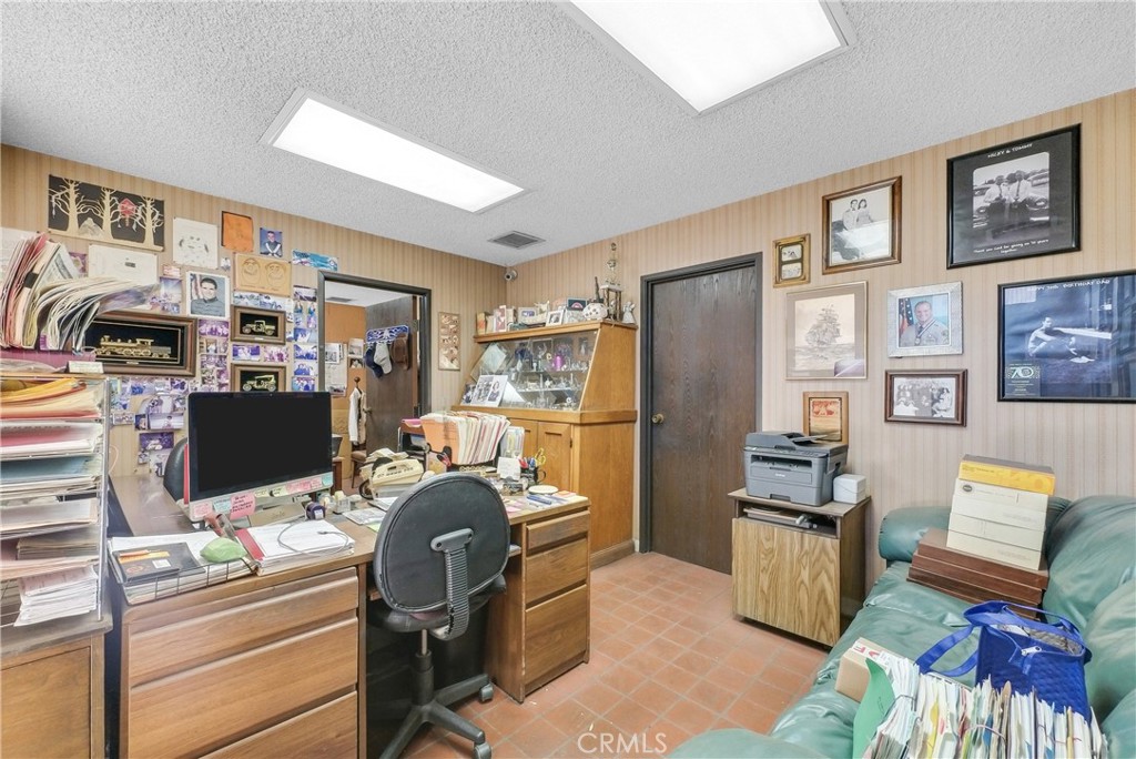 841 E San Bernardino Road