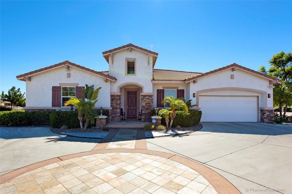 listing image 130722321323899485275