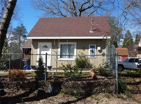 A home in Crestline