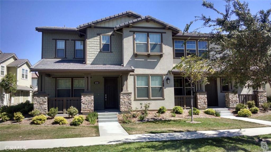 This is a Beautiful 4 Bedroom, 3 Bath home with 2130 sq. ft This home has a Center Island with Granite Counter tops in the kitchen. It features an open floor plan with a hard to find downstairs bedroom and full bath. The family room is very spacious and the patio is completed and ready for entertaining. The Refrigerator/Washer/Dryer are included. This is centrally located in the Riverpark Community close to Shopping and Entertainment.