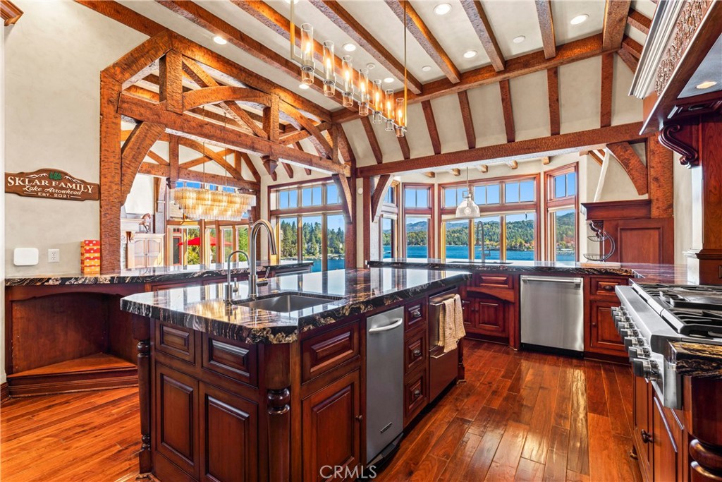 Arrowhead Woods (AWHW) - Residential