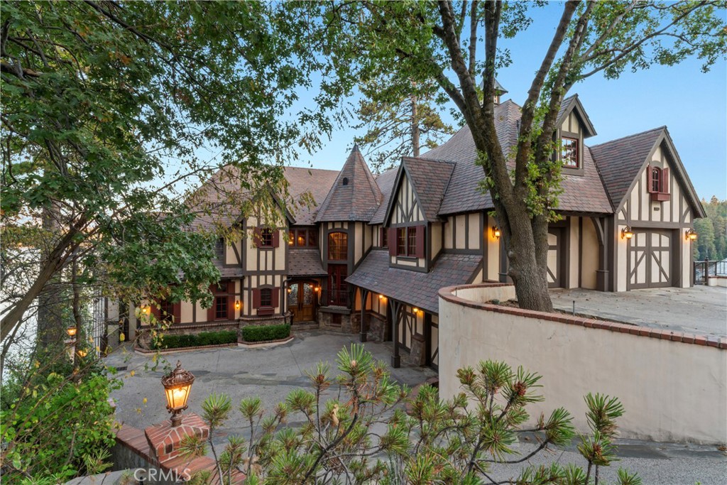 Arrowhead Woods (AWHW) - Residential