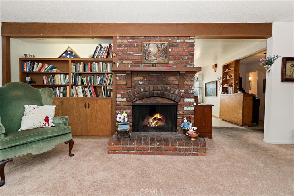 114 S Emerald Place