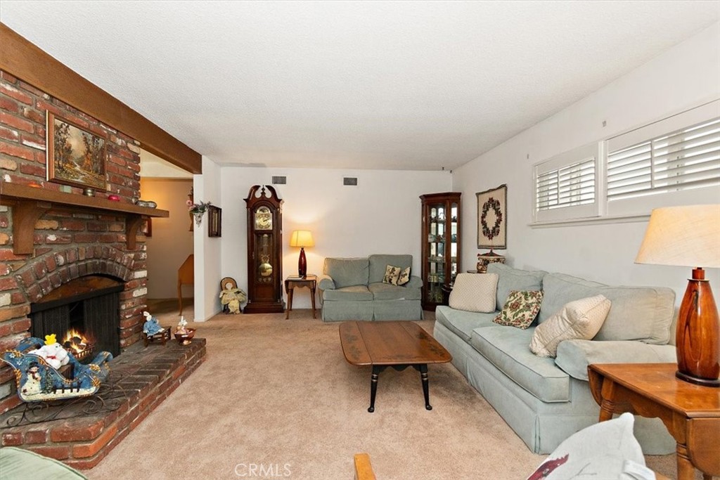 114 S Emerald Place