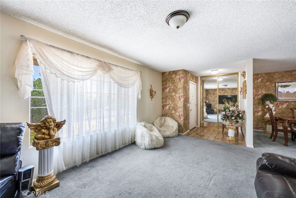 listing image 130728009474211097160