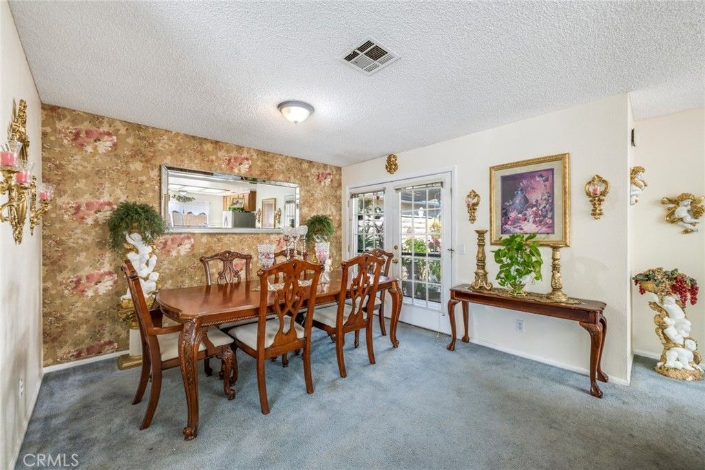 listing image 130721909983296068671
