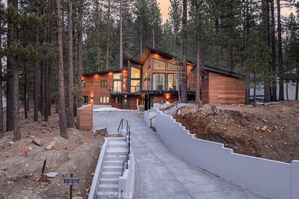 42421 Evergreen Drive