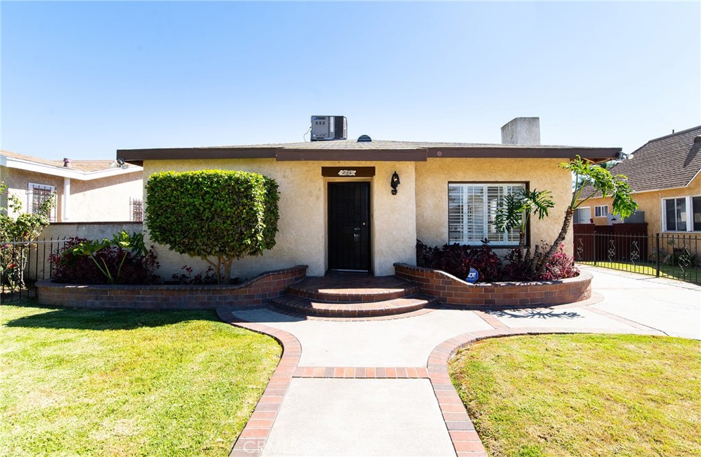 View Compton, CA 90220 house