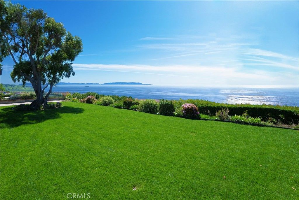 listing image 0