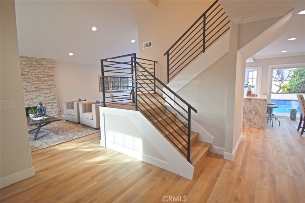 Photo 4 of 19 of 11383 Stonecress Avenue house